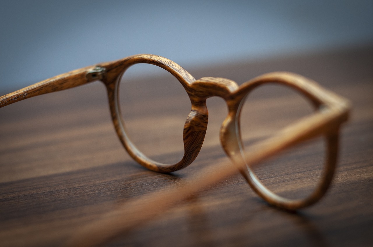 entdecken sie hochwertige accessoires, die ihrem stil das gewisse etwas verleihen. von eleganten schmuckstücken bis hin zu trendigen taschen – hier finden sie passende accessoires für jeden anlass.