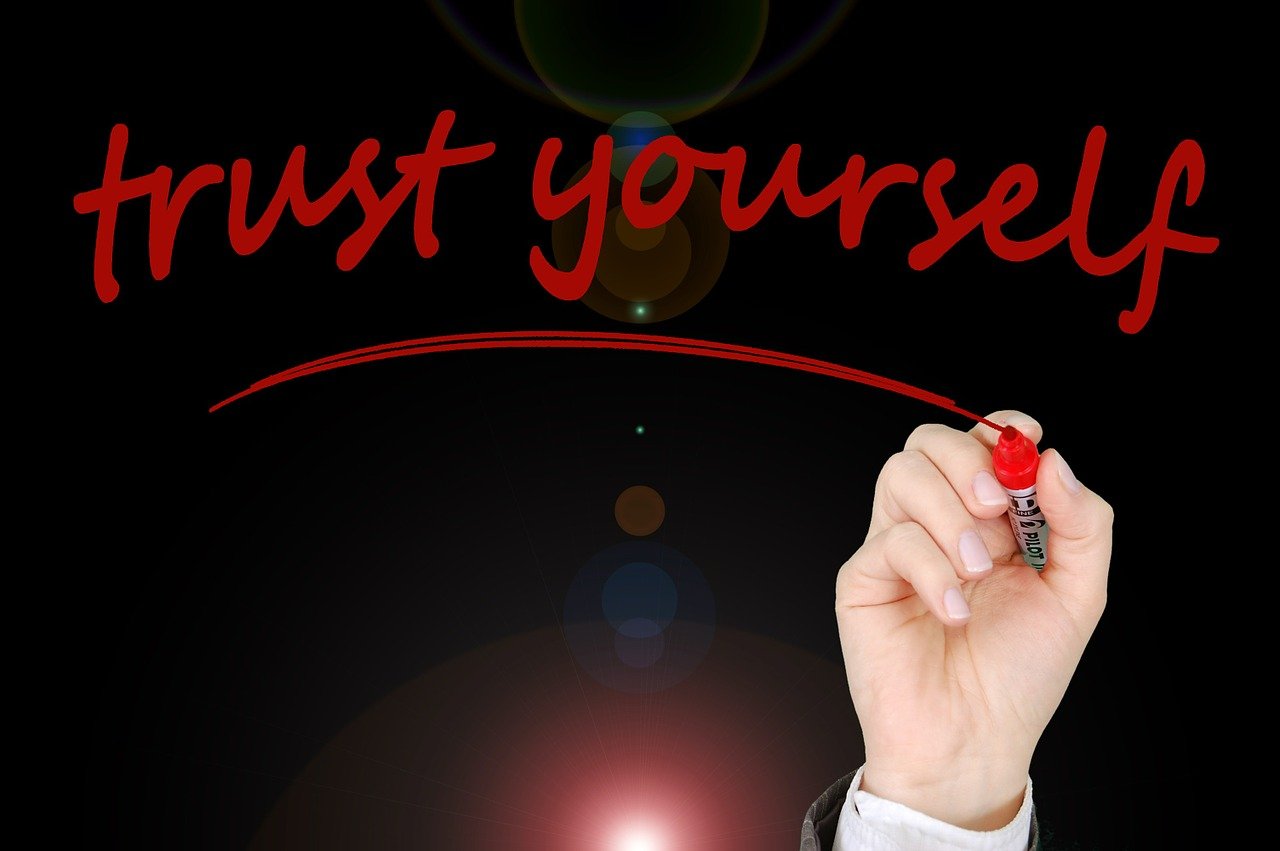 entdecken sie, wie sie ihr selbstvertrauen stärken können! praktische tipps, übungen und inspirationen helfen ihnen, ihr selbstbewusstsein im alltag und beruf nachhaltig zu verbessern.