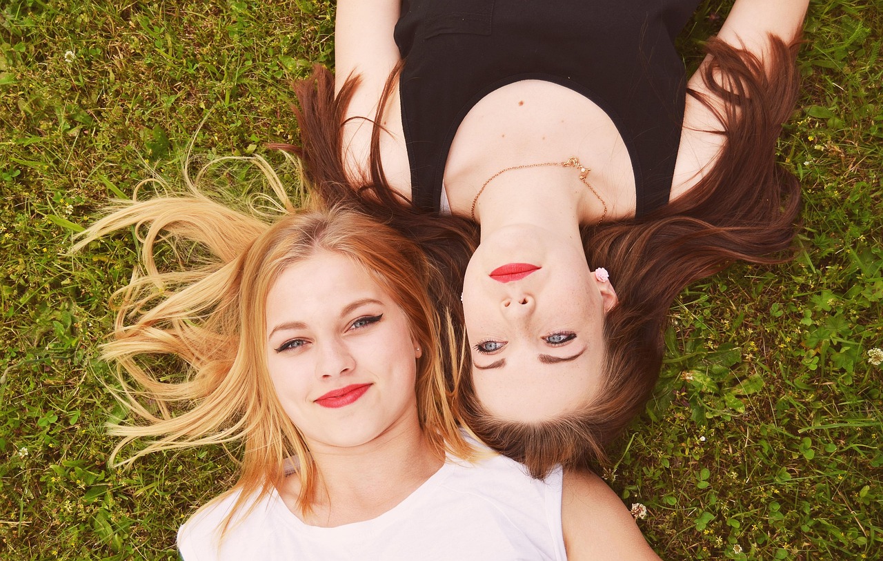 entdecken sie alles über frauen: geschichte, kultur, rechte, errungenschaften und aktuelle themen, die frauen heute bewegen. inspirierende stories, tipps und informationen für und über frauen.